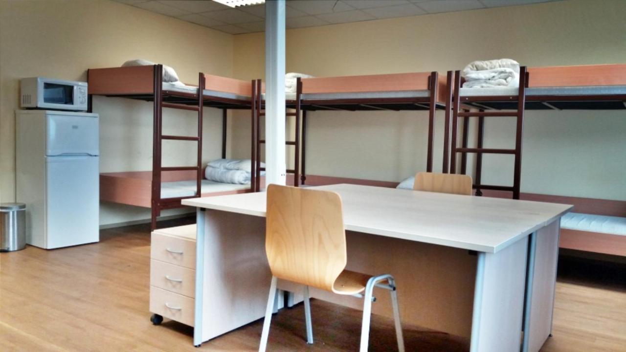 Famulus Kollegium Hostel Gyor Ngoại thất bức ảnh